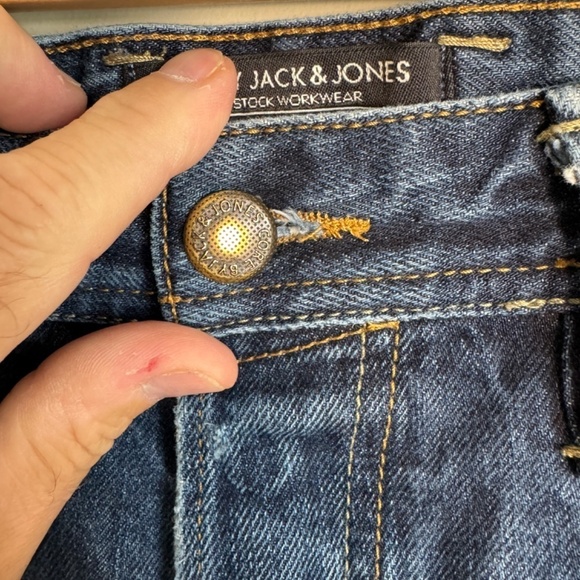 Core by Jack & Jones Men's MIKE Comfort Fit Blue Jeans Size EU34/32" Button Fly - Picture 4 of 16